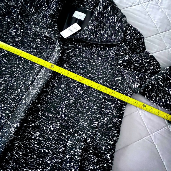 🌺 SOLD - LOFT Winter Coat - Size L- New - Picture 6 of 11